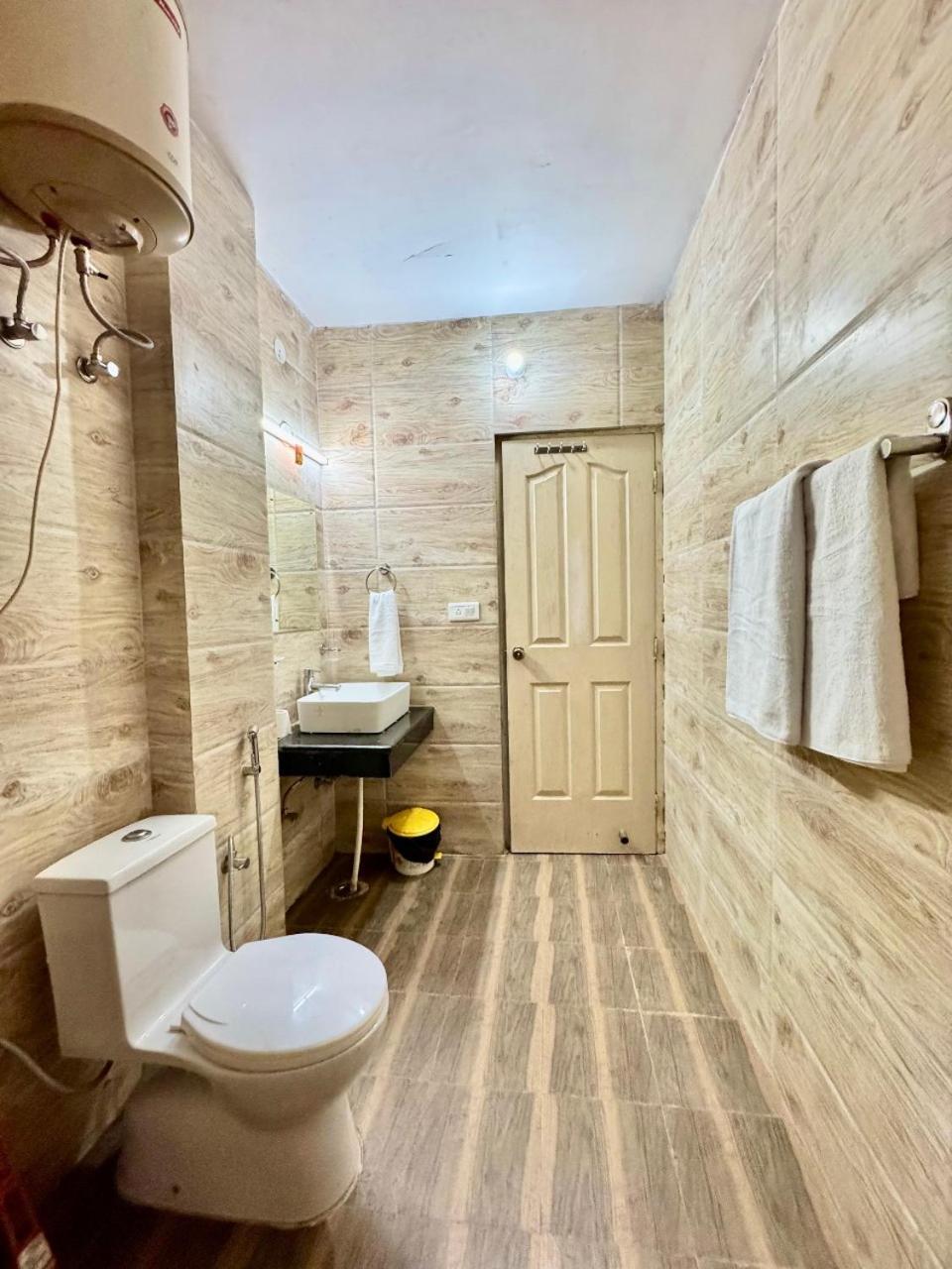 The Countryside Retreat I Vacations I Conference I Mice I Family Events I Open Air Terrace I Sky Bonfire I Kufri By Exotic Stays Shimla Ngoại thất bức ảnh